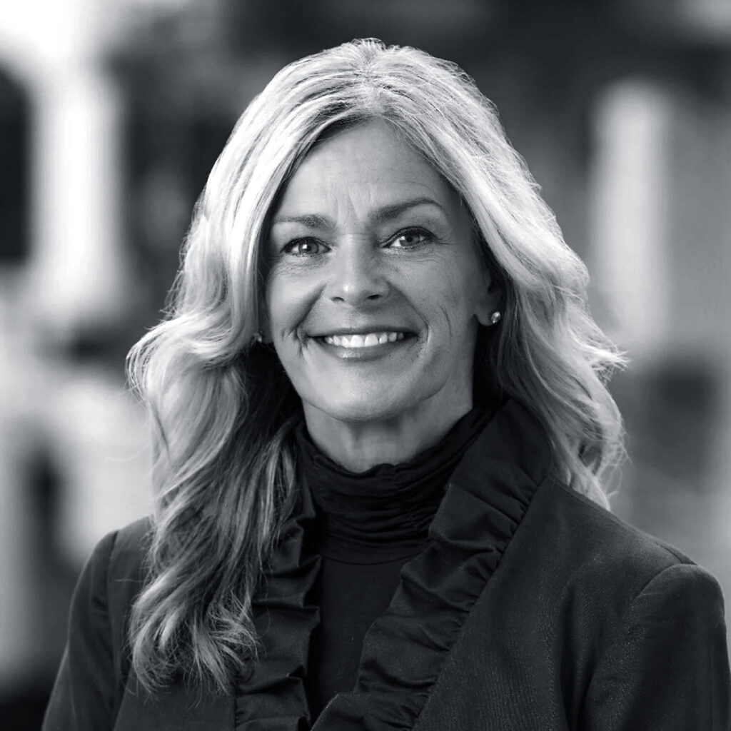 Operose-Beth-Raduenz-Frameless