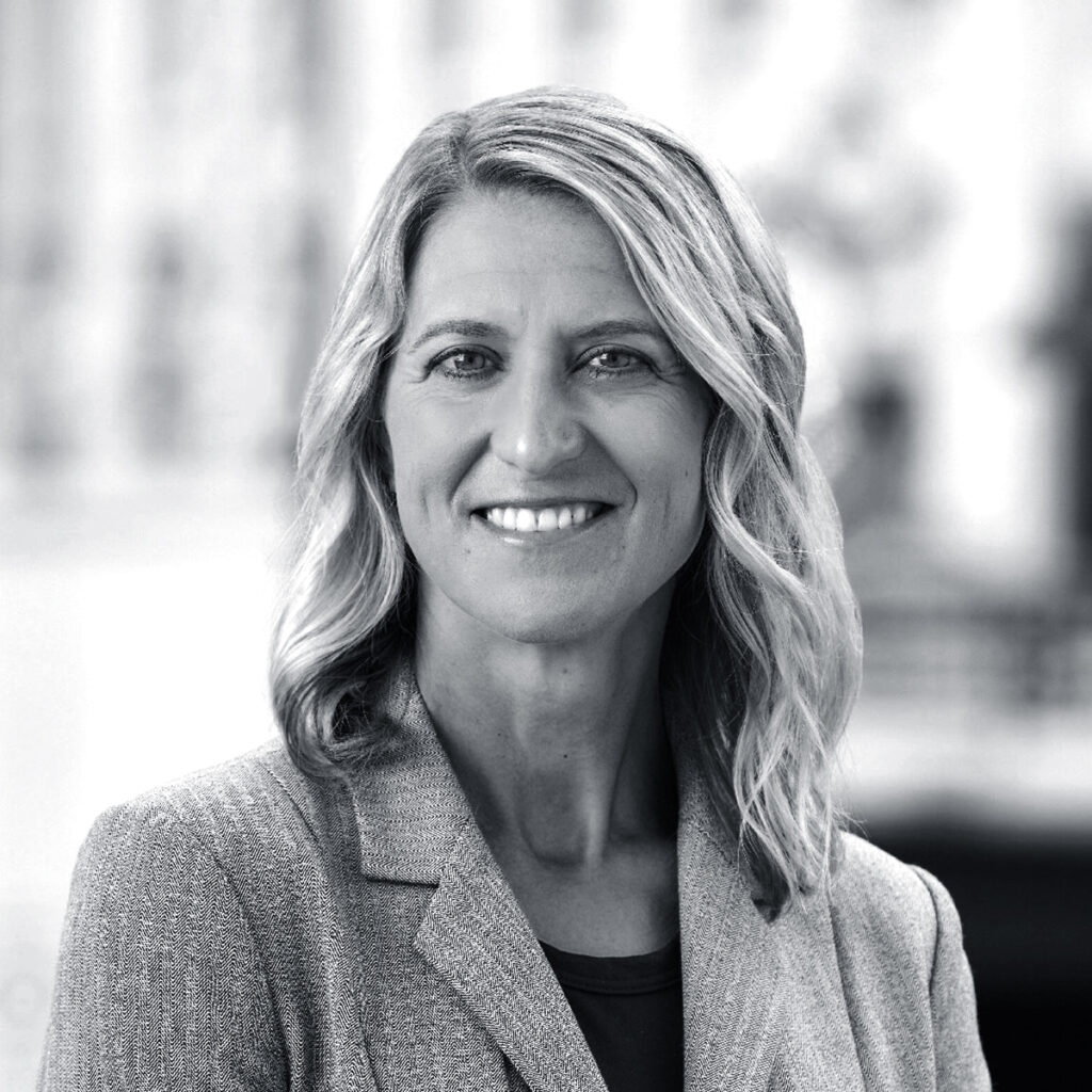 Operose-Kristin-Stanek-Frameless