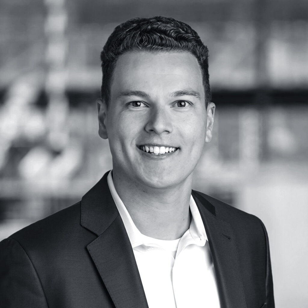 Operose-PJ-Weyer-Frameless