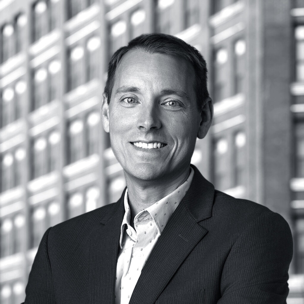 Operose-Ryan-Miller-Frameless